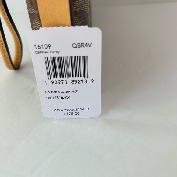 Coach NWT Wristlet Signature Print With Yellow LeatherStrap and zipper - Picture 6 of 10